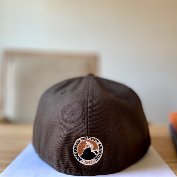 Hershey Bears AHL 59FIFTY Fitted Cap in Brown - Picture 6 of 8